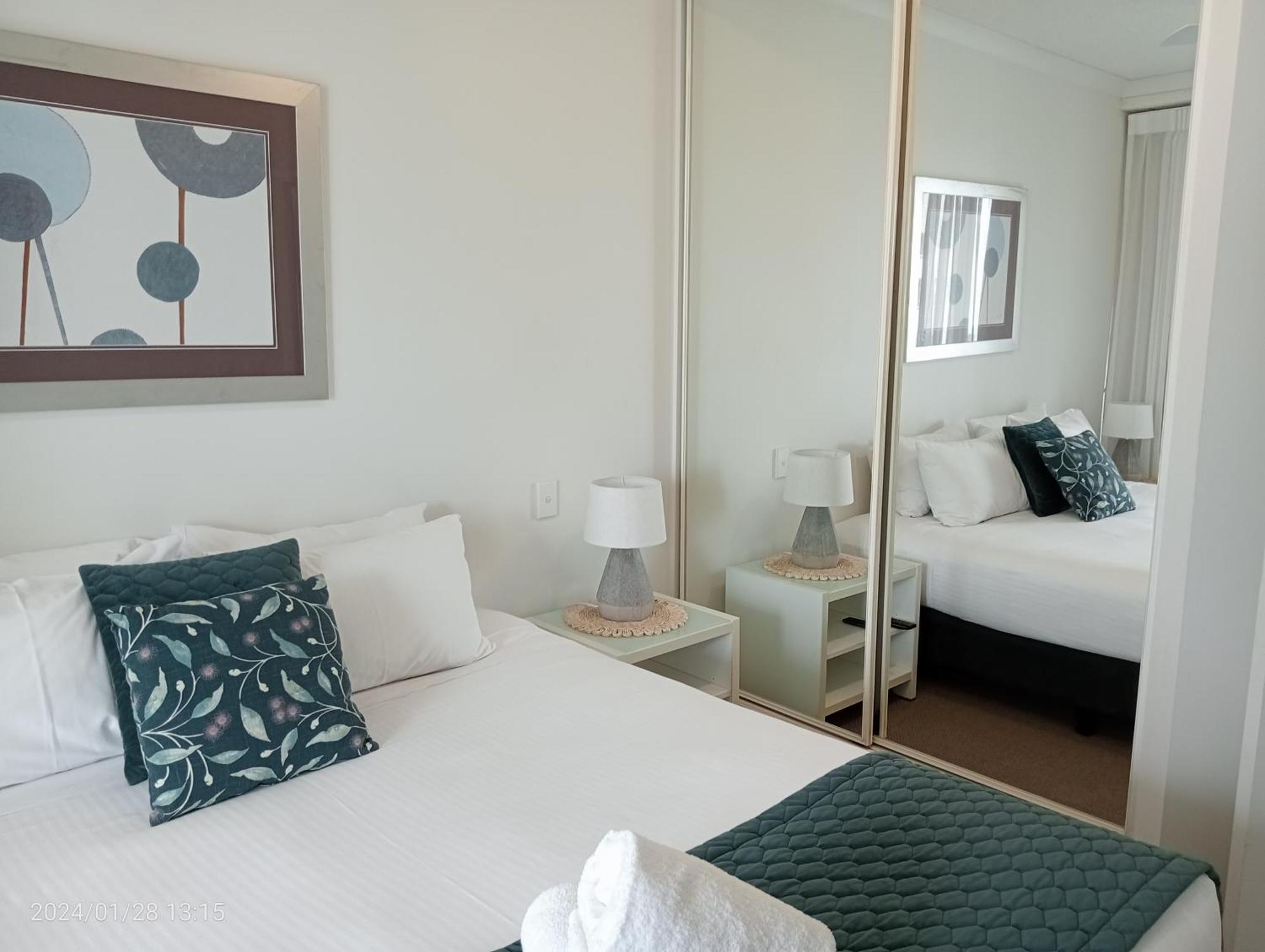 Alexandra On The Pacific Aparthotel Mooloolaba Exterior photo