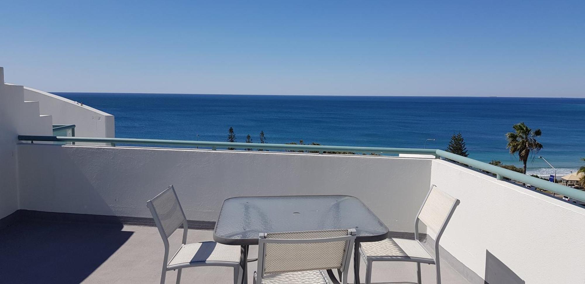 Alexandra On The Pacific Aparthotel Mooloolaba Room photo