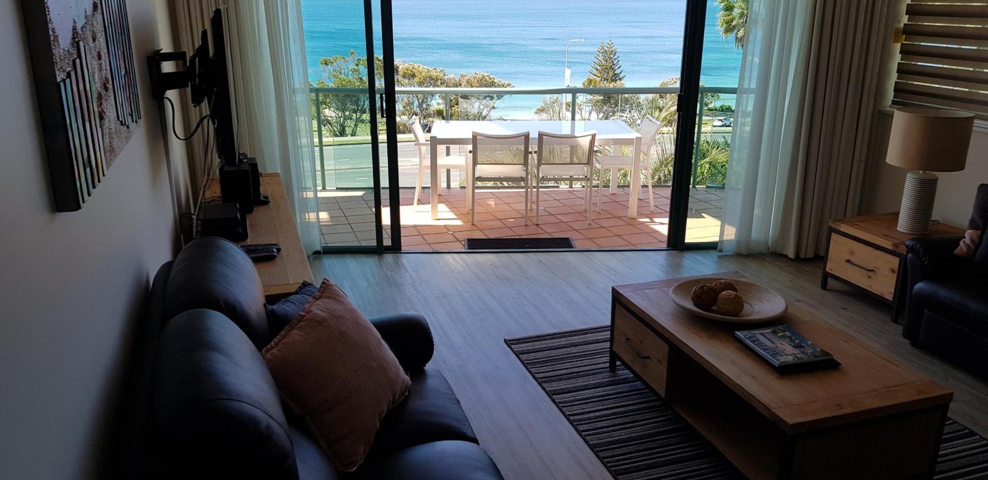 Alexandra On The Pacific Aparthotel Mooloolaba Exterior photo